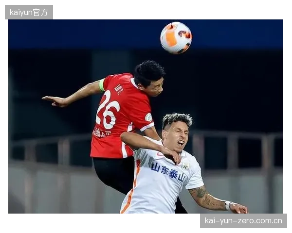 成都蓉城凭借15轮33球的恐怖火力,统治攻防两端数据榜。 成都蓉城凭借15轮33球的恐怖火力,统治攻防两端数据榜。